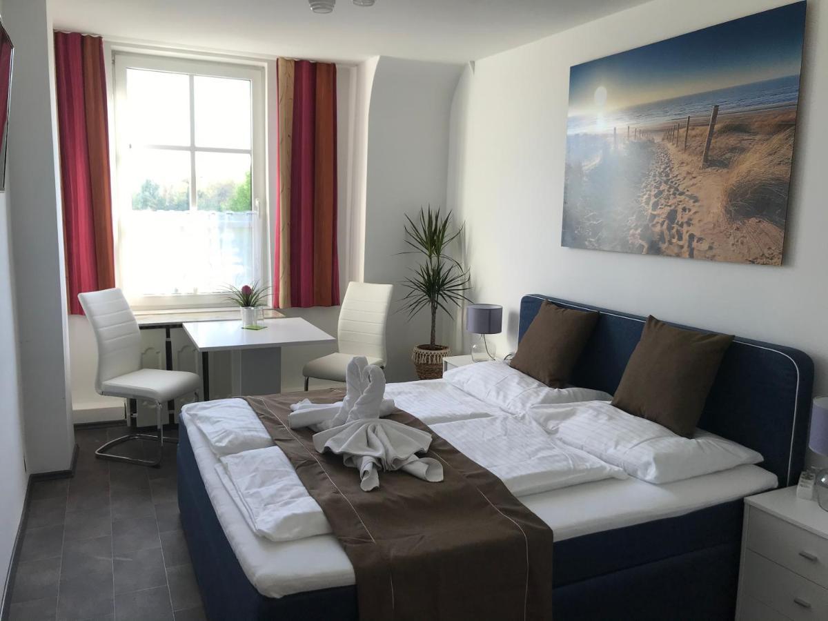 Hotel-Restaurant Zum Donaueck เมาท์เฮาเซน ภายนอก รูปภาพ