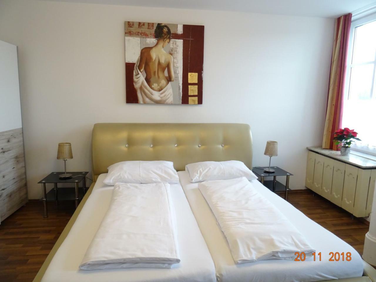 Hotel-Restaurant Zum Donaueck เมาท์เฮาเซน ภายนอก รูปภาพ