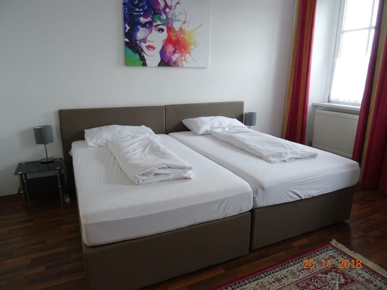 Hotel-Restaurant Zum Donaueck เมาท์เฮาเซน ภายนอก รูปภาพ