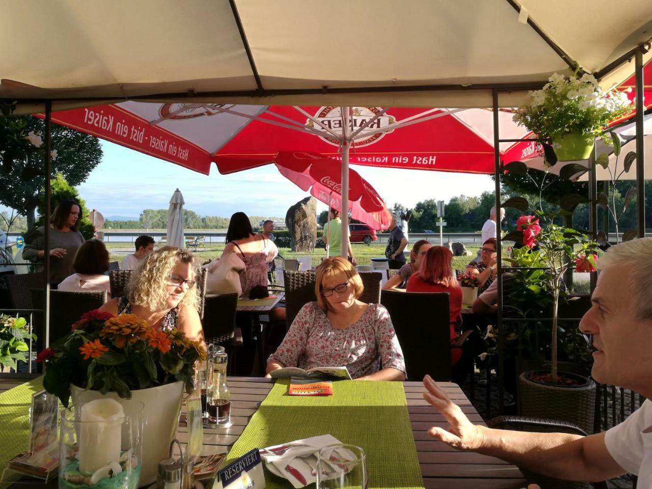 Hotel-Restaurant Zum Donaueck เมาท์เฮาเซน ภายนอก รูปภาพ