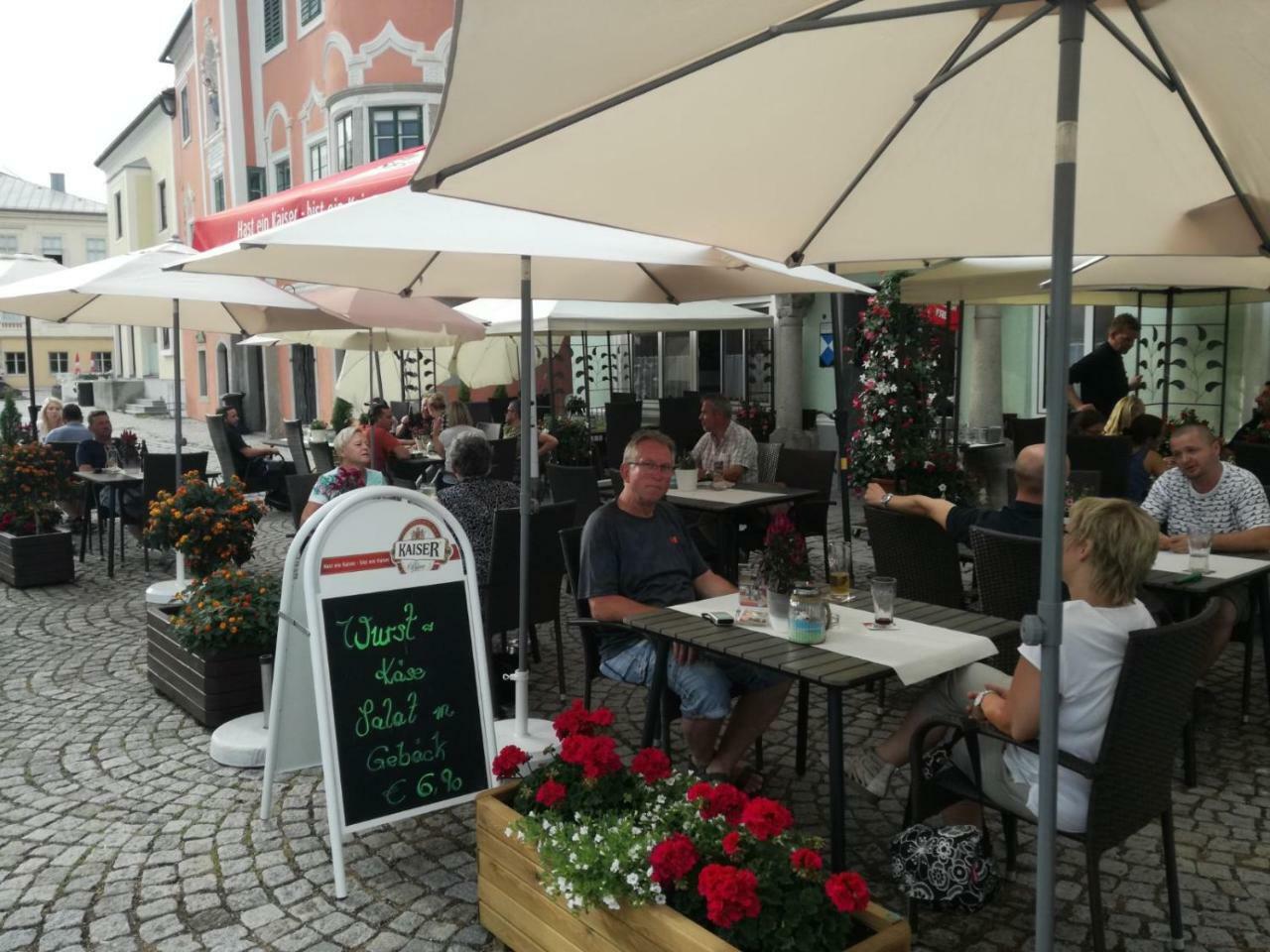 Hotel-Restaurant Zum Donaueck เมาท์เฮาเซน ภายนอก รูปภาพ