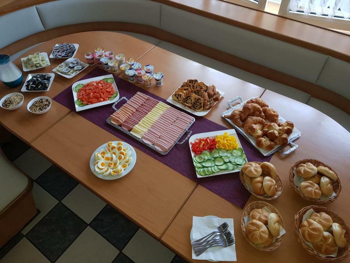 Hotel-Restaurant Zum Donaueck เมาท์เฮาเซน ภายนอก รูปภาพ